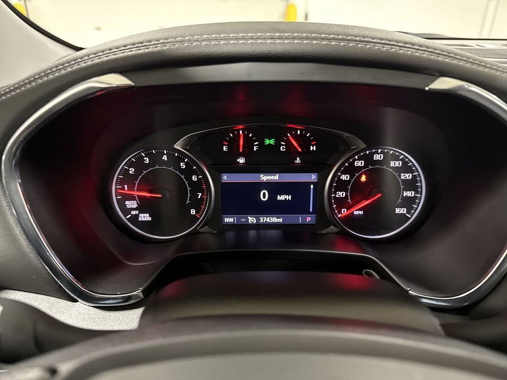 Used 2025 Chevrolet Blazer LT FWD image 12