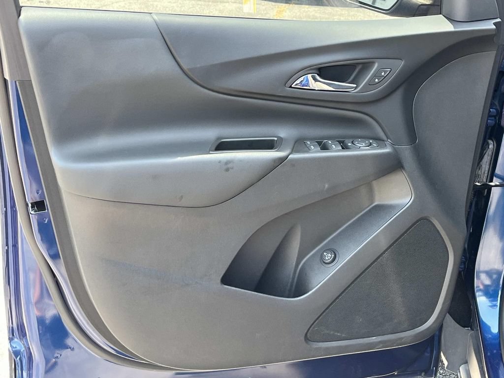 Used 2023 Chevrolet Equinox LT FWD image 25