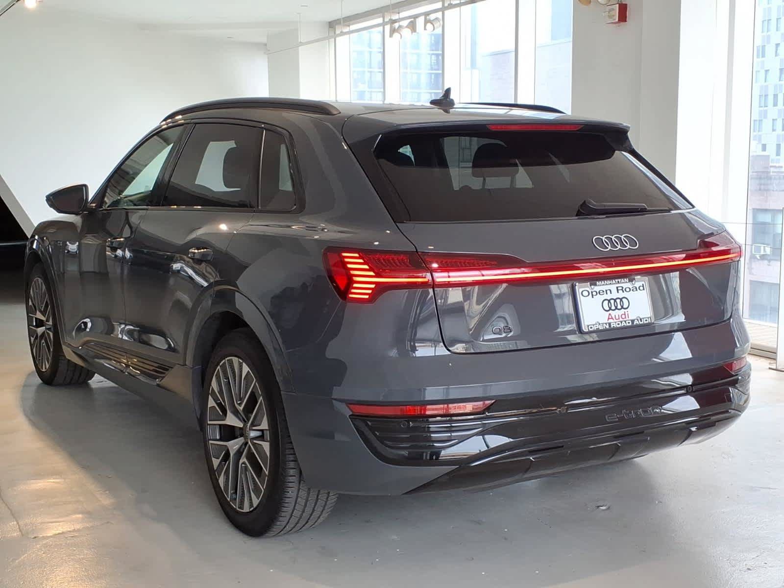 Used 2024 Audi Q8 e-tron Prestige w/ Prestige Package AWD/4WD image 6