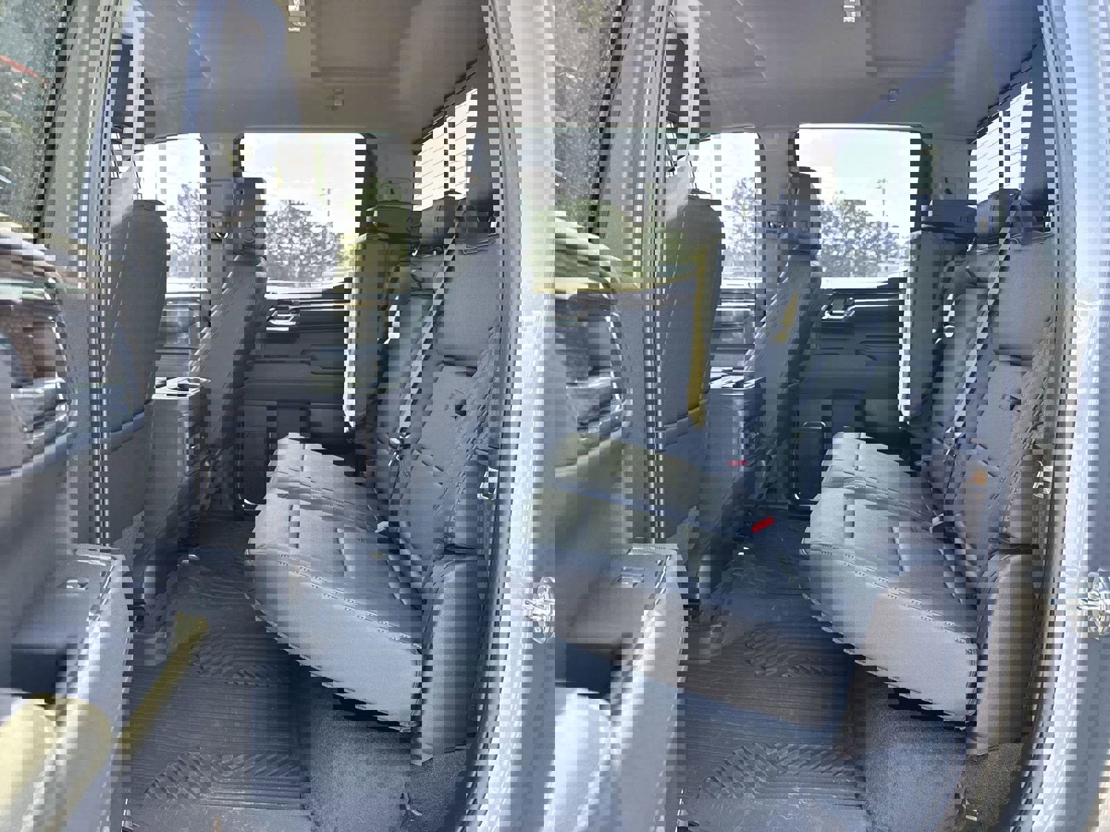 Used 2025 Chevrolet Silverado 1500 LT Trail Boss w/ LT Trail Boss Premium Package image 30