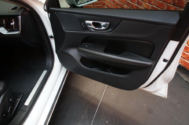 Used 2019 Volvo S60 T6 Momentum AWD/4WD image 53