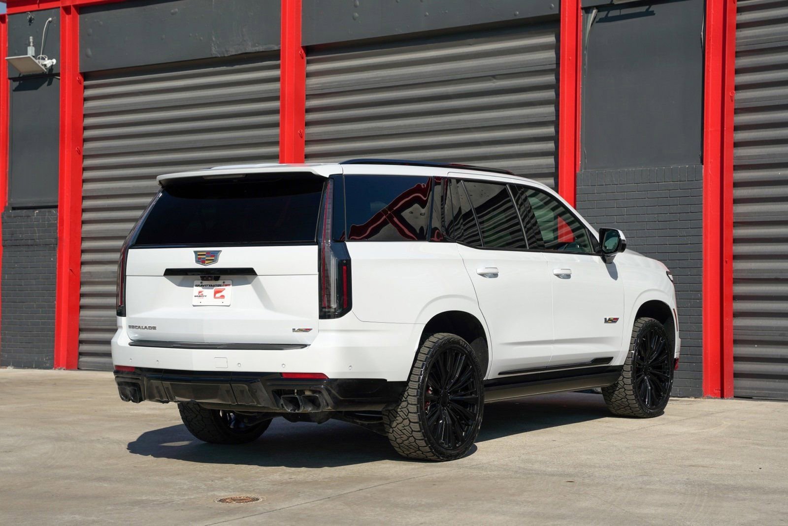 Used 2026 Cadillac Escalade V w/ LPO, ONYX Package image 7