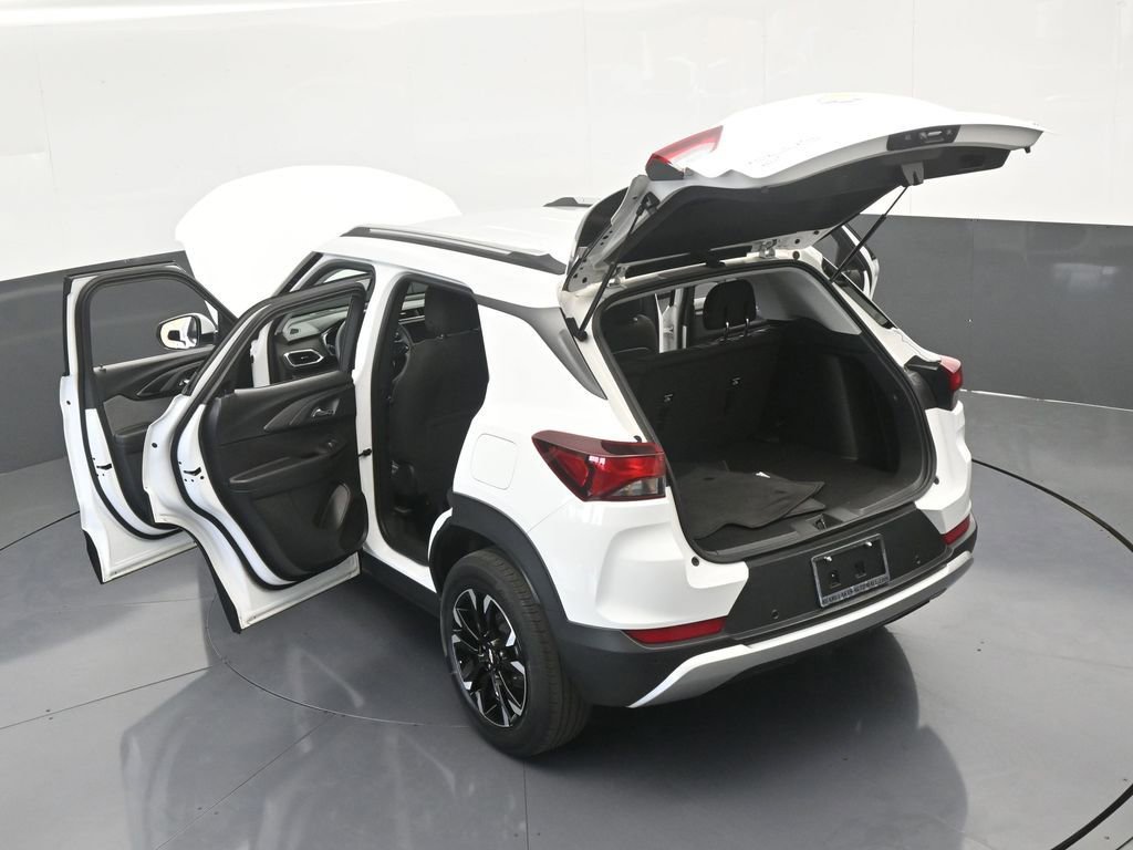 Used 2022 Chevrolet TrailBlazer LT w/ Driver Confidence Package image 60