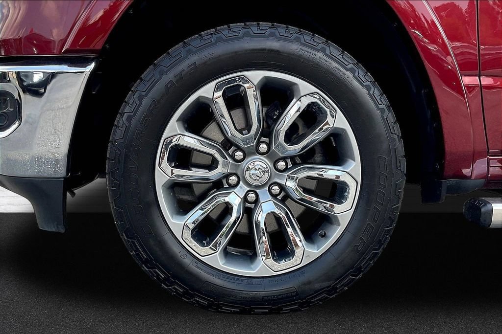Used 2019 RAM 1500 Laramie AWD/4WD image 30