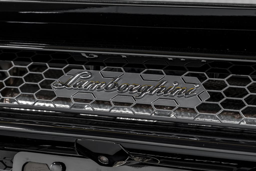 Used 2022 Lamborghini Huracan EVO RWD image 58