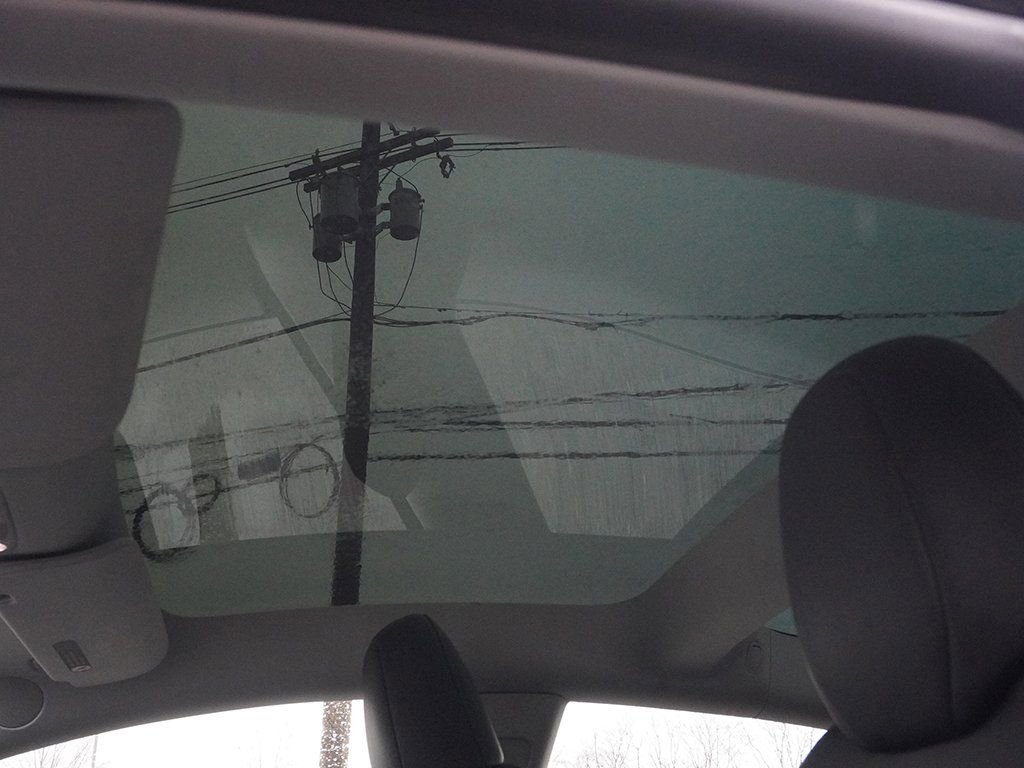 Used 2023 Tesla Model 3 Standard Range image 23