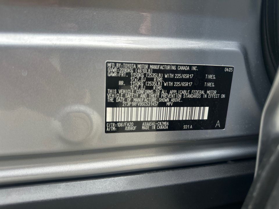 Used 2025 Toyota RAV4 XLE w/ Convenience Package AWD/4WD image 39