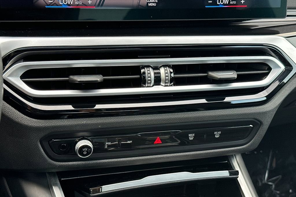 Used 2023 BMW i4 eDrive35 image 22