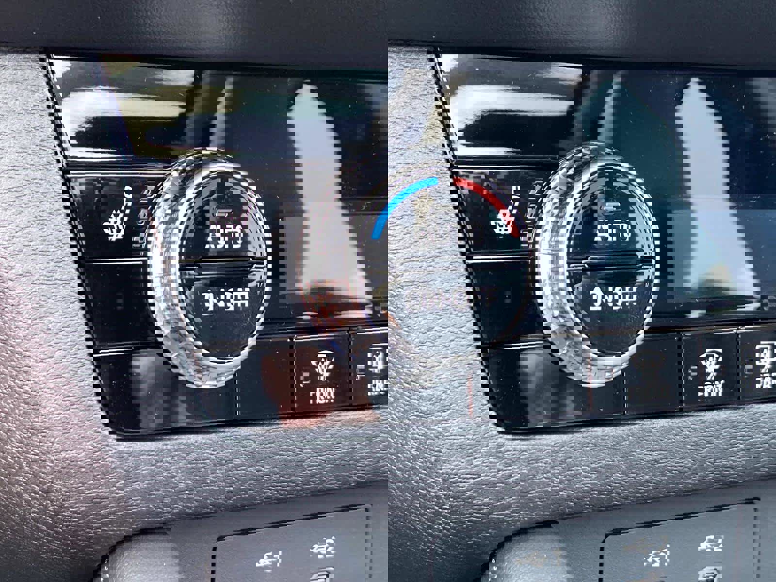 New 2025 Mitsubishi Outlander Trail Edition image 16