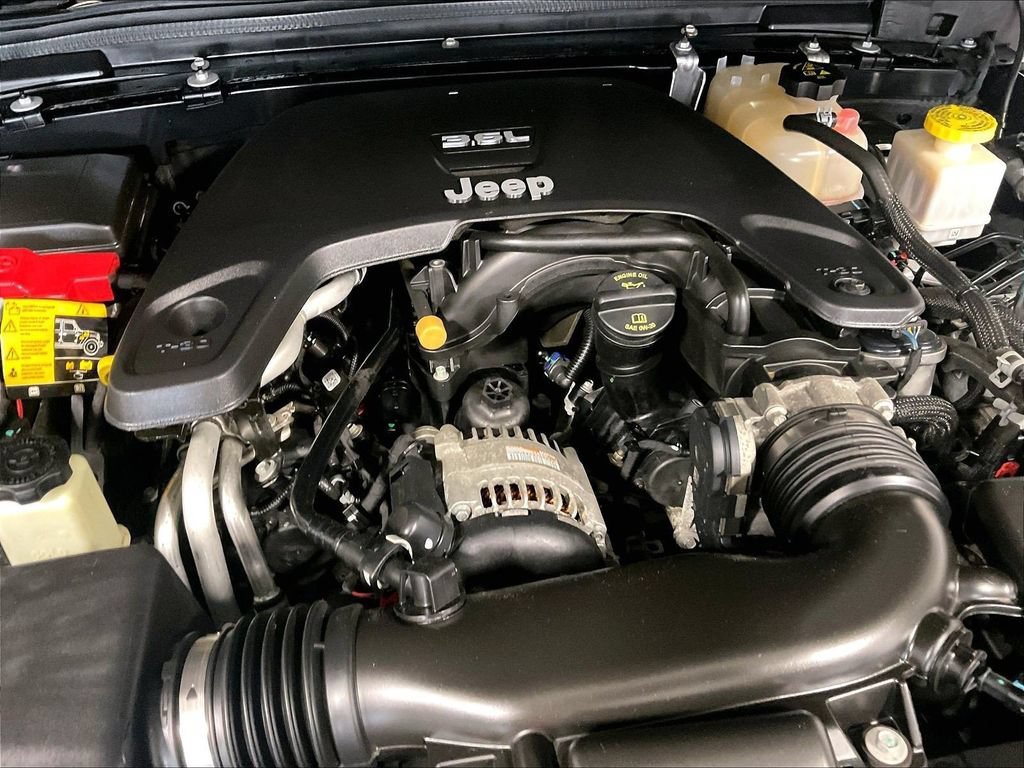 Used 2021 Jeep Gladiator Mojave AWD/4WD image 34
