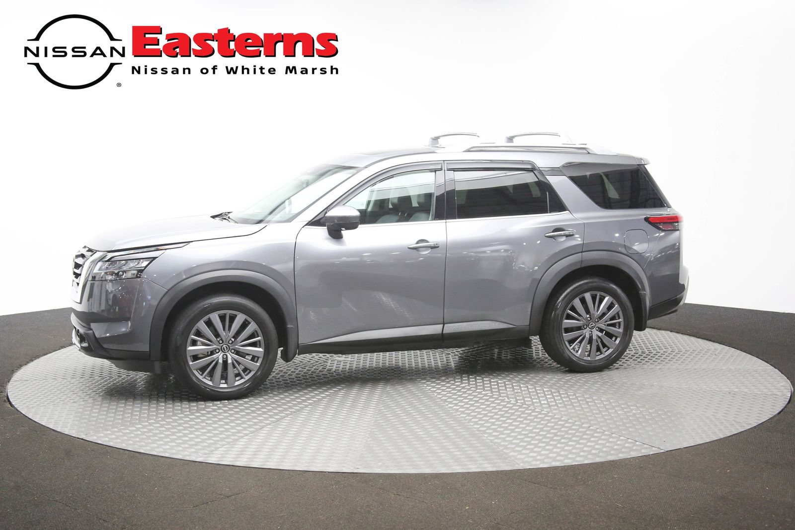 Used 2024 Nissan Pathfinder SL AWD/4WD image 58