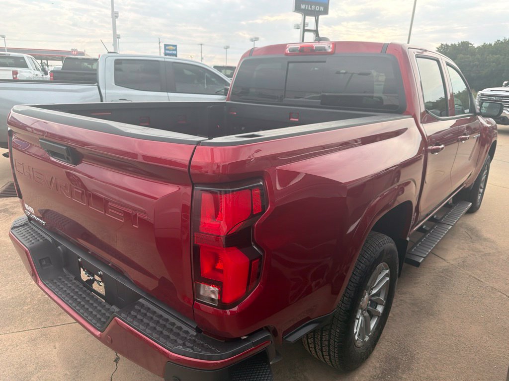 Used 2025 Chevrolet Colorado LT w/ LT Convenience Package RWD image 12