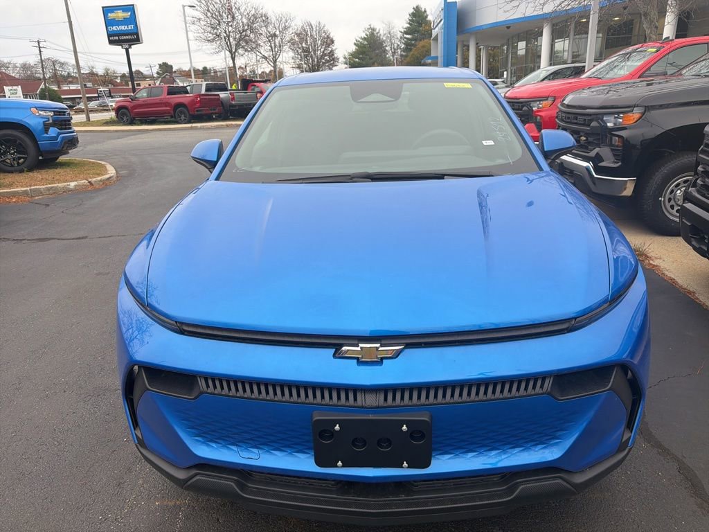 New 2026 Chevrolet Equinox EV LT image 2