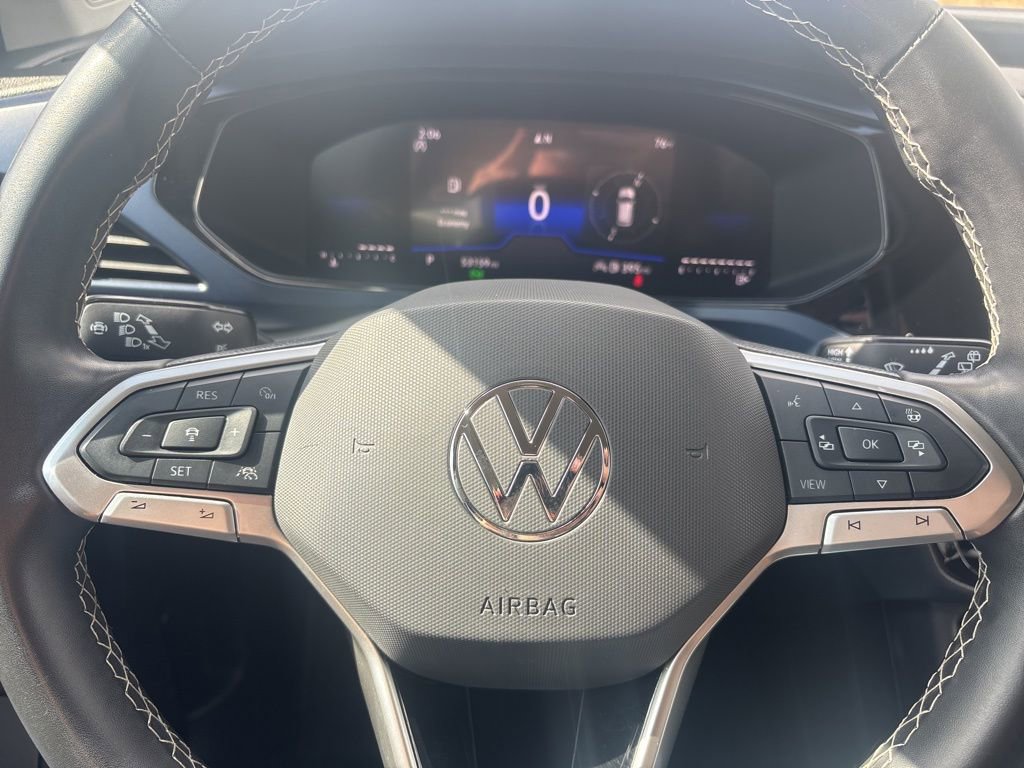 Used 2024 Volkswagen Taos SE FWD image 21