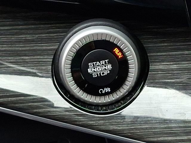 Used 2022 Jeep Wagoneer Series III w/ Premium Group I image 31