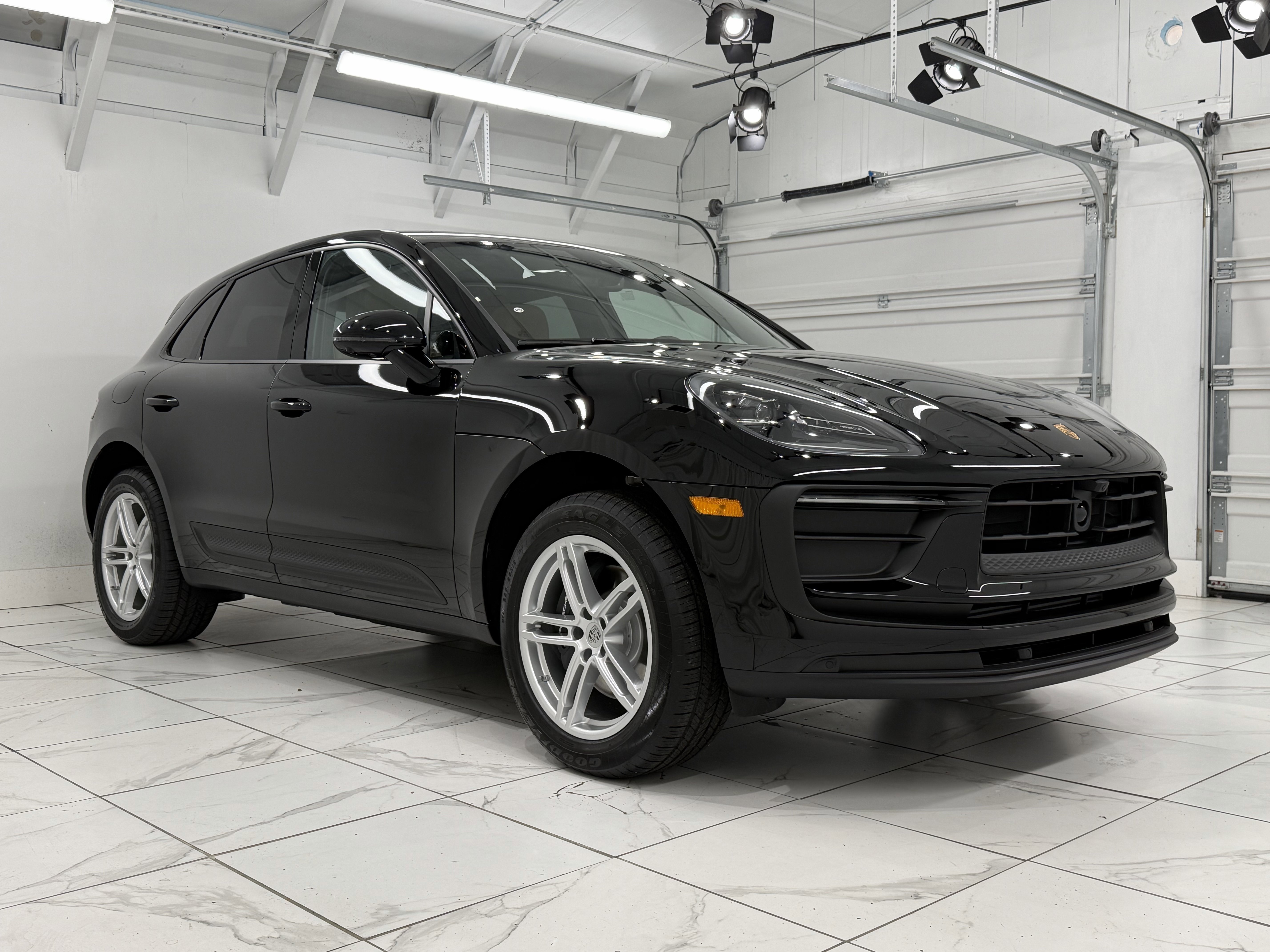 New 2026 Porsche Macan image 10