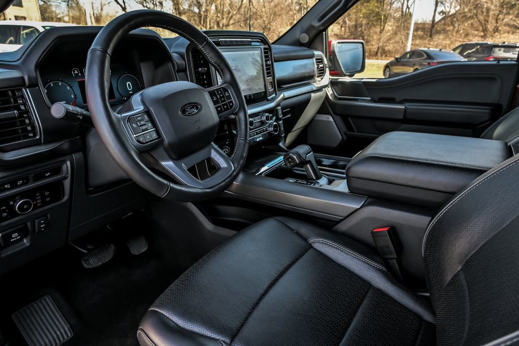Used 2024 Ford F150 Lariat image 13
