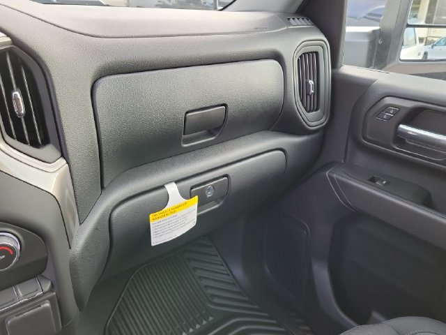 New 2026 Chevrolet Silverado 2500 Custom w/ Custom Value Package AWD/4WD image 28