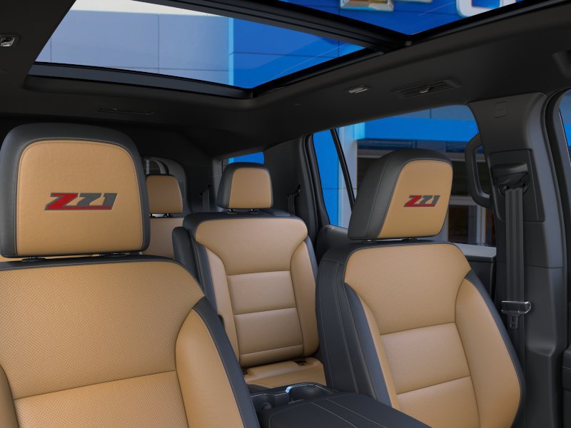 New 2027 Chevrolet Traverse Z71 w/ Enhanced Driving Package AWD/4WD image 24