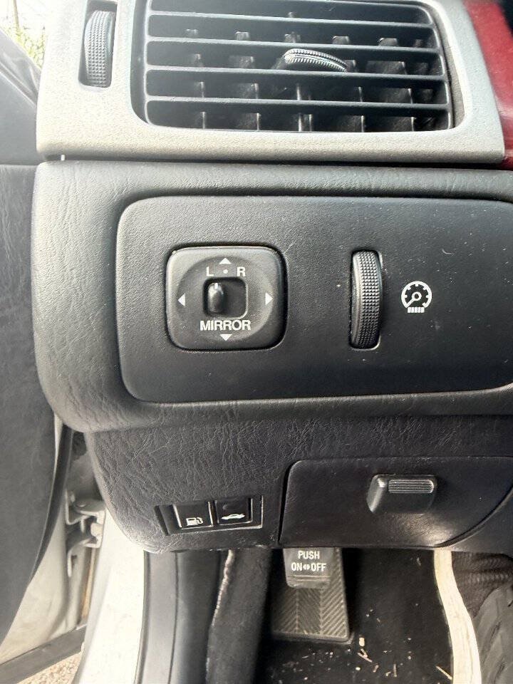 Used 2005 Lexus ES 330 FWD image 15