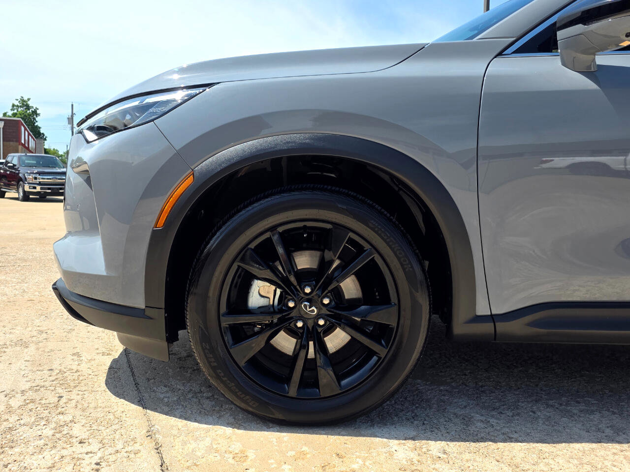 Used 2025 INFINITI QX60 Luxe w/ Black Edition image 32