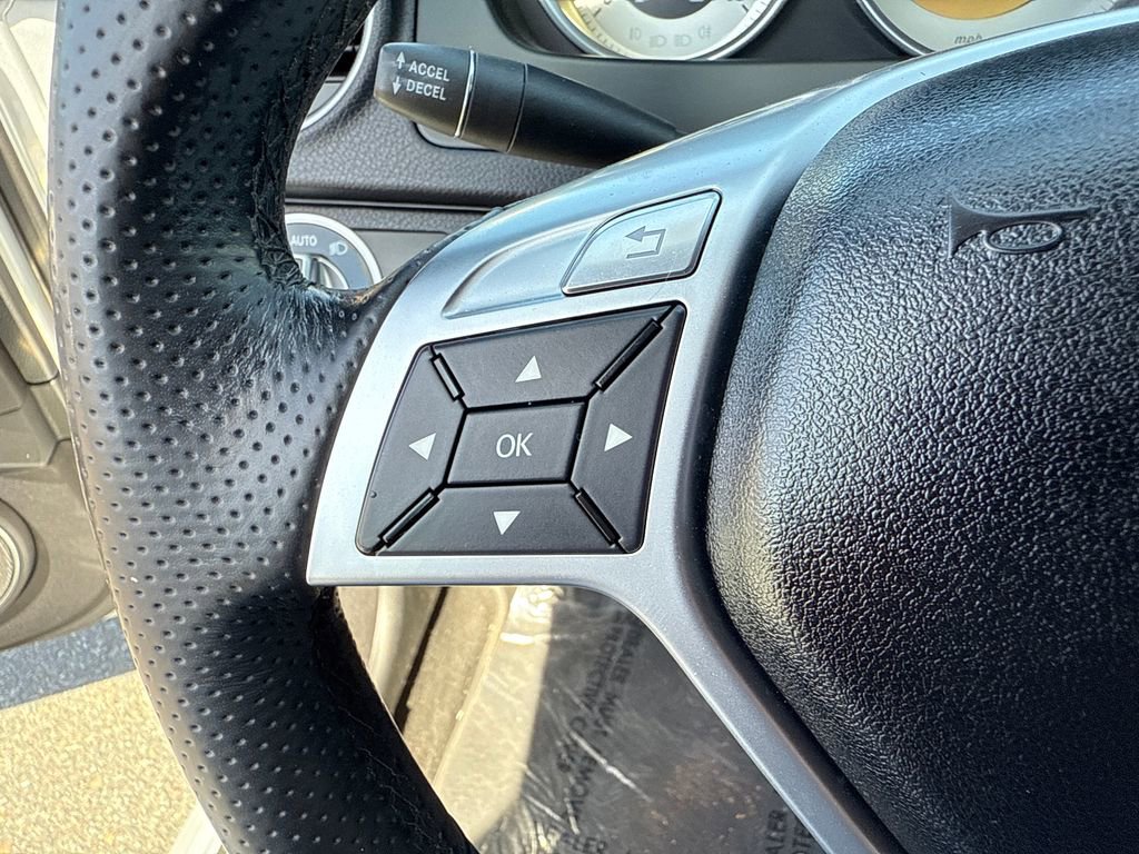 Used 2012 Mercedes-Benz C 250 Sedan image 31