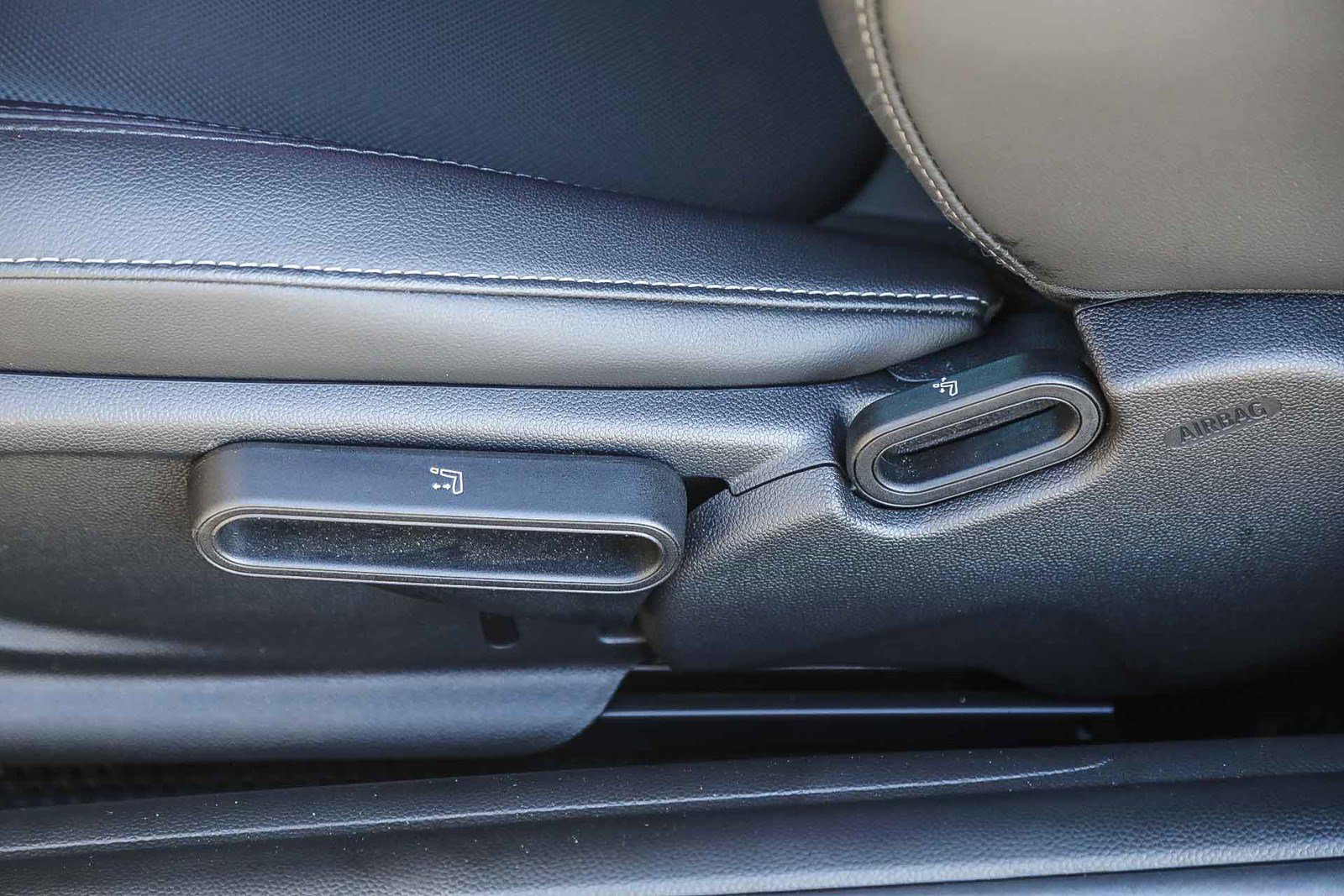 Used 2022 MINI Cooper SE image 20