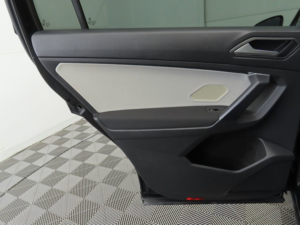 Used 2021 Volkswagen Tiguan S image 26