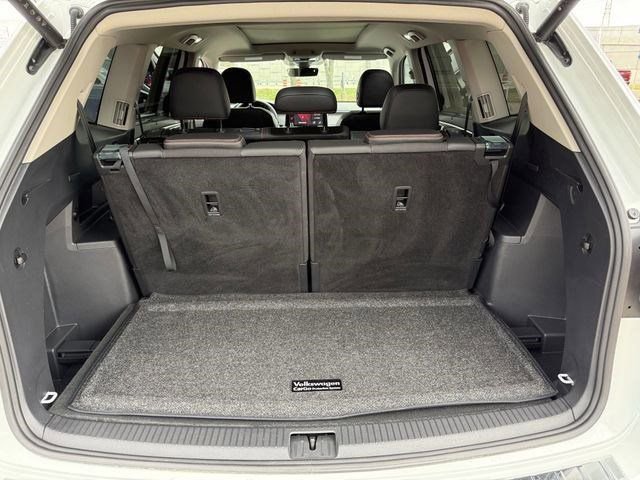 Used 2025 Volkswagen Atlas Peak Edition SE image 27