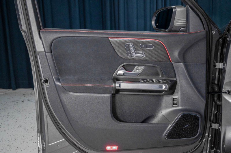 Certified 2025 Mercedes-Benz GLB 35 AMG 4MATIC image 12