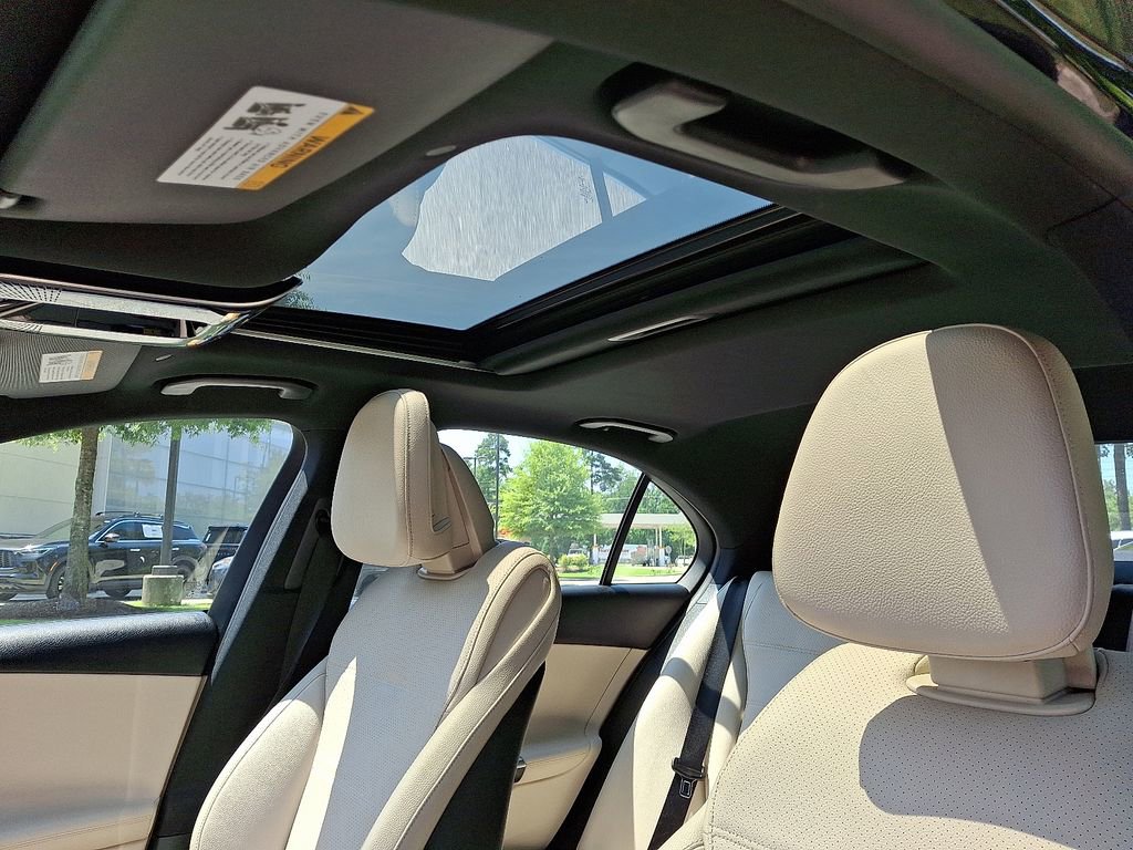 Used 2022 Mercedes-Benz C 300 4MATIC Sedan image 16