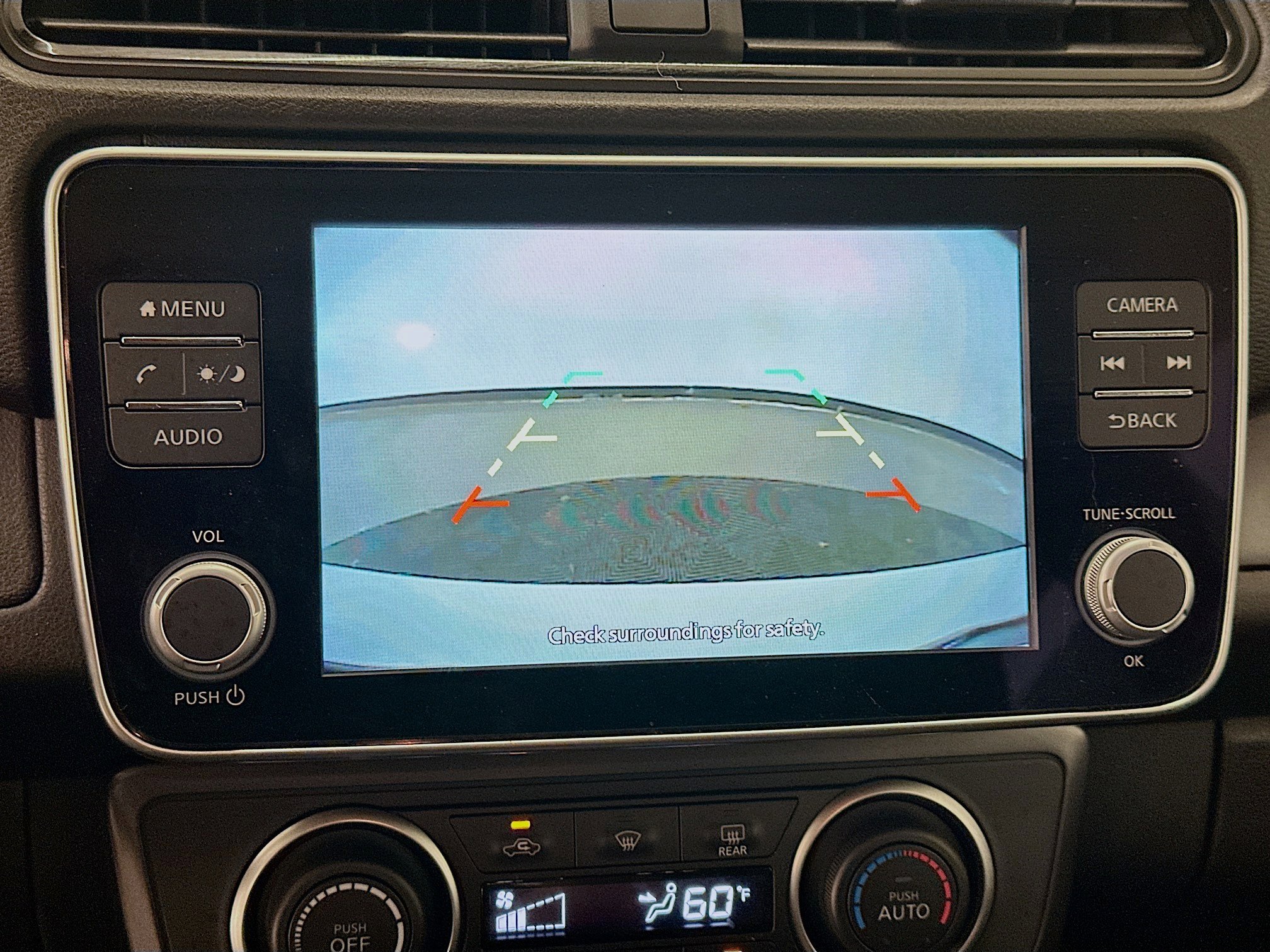 Used 2025 Nissan Leaf S image 23