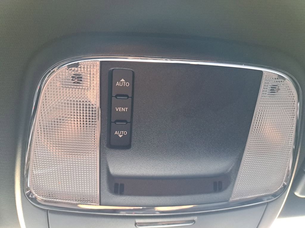 Used 2023 Dodge Charger SXT w/ Blacktop Package image 26