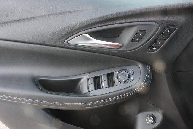 New 2026 Buick Encore GX Avenir w/ Avenir Technology Package image 17