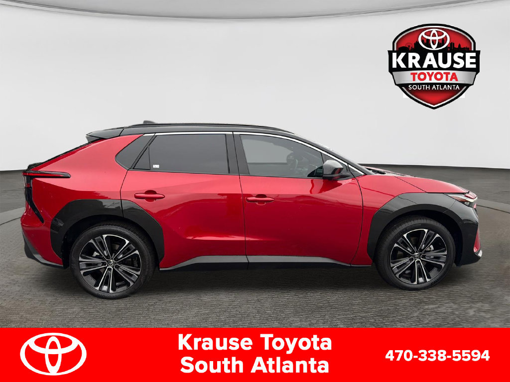 Used 2024 Toyota bZ4X FWD image 9