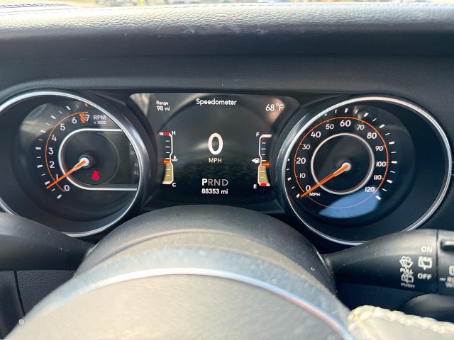 Used 2018 Jeep Wrangler Unlimited Sahara AWD/4WD image 15
