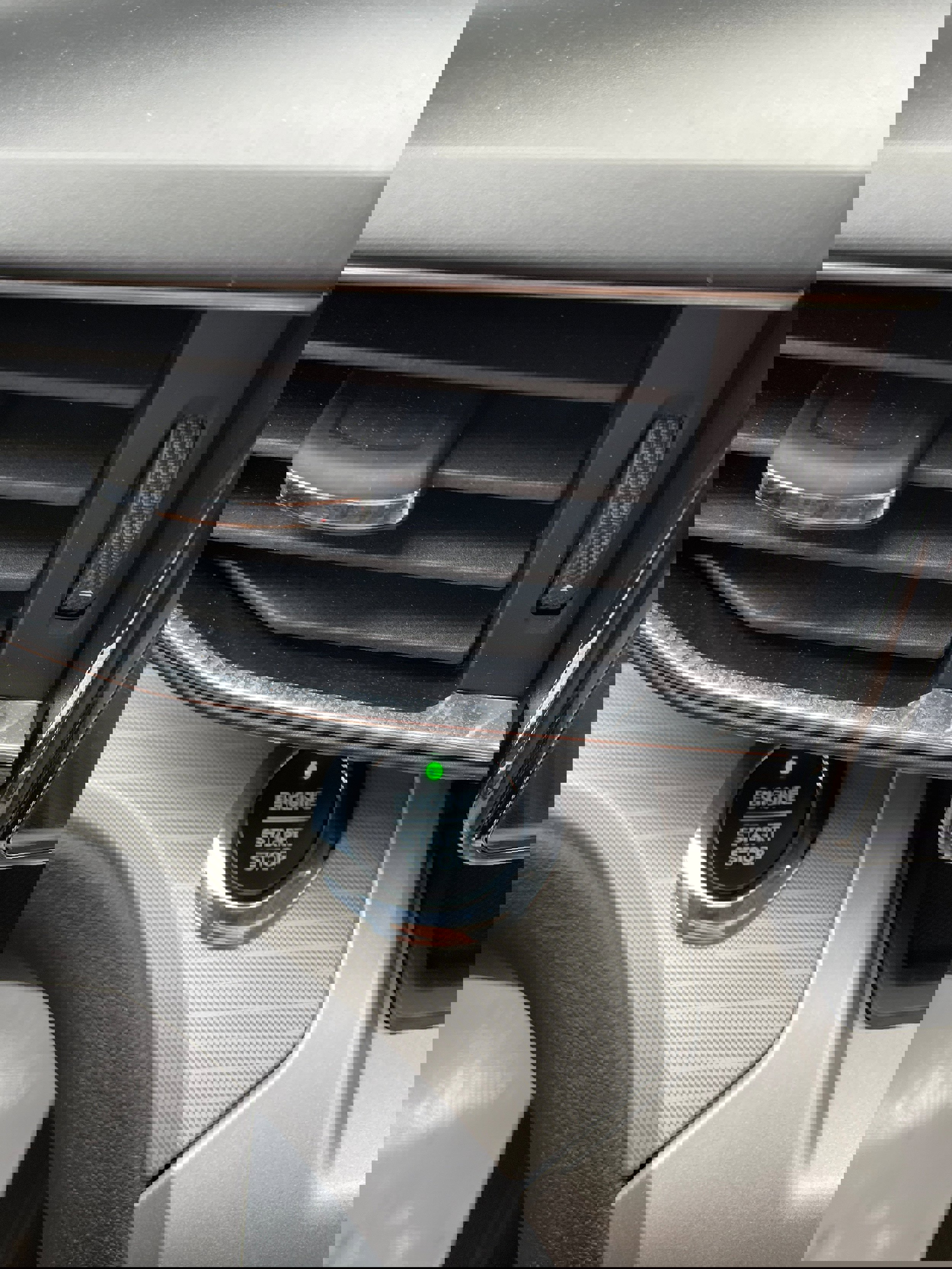 Used 2021 Ford Explorer XLT w/ Equipment Group 202A image 26