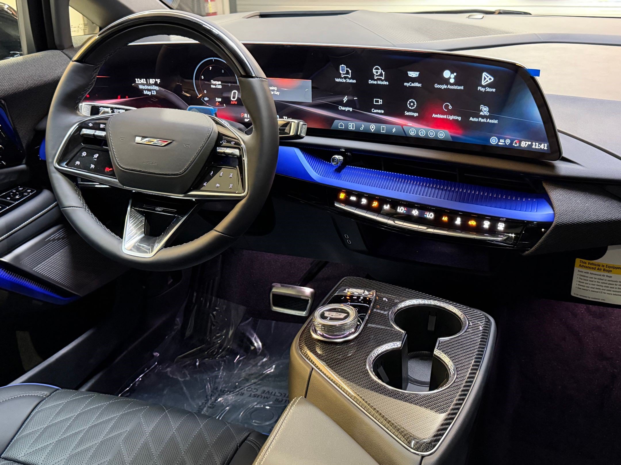 New 2026 Cadillac Optiq V AWD/4WD image 4