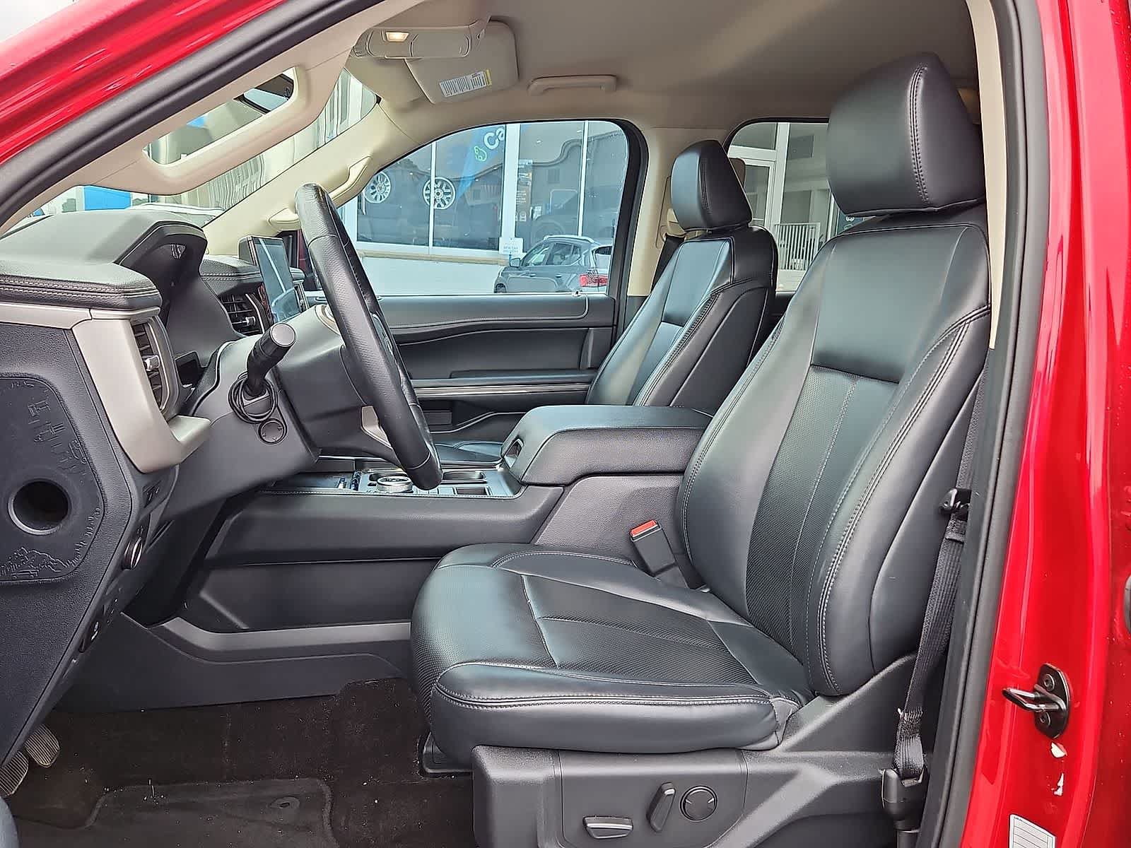 Used 2022 Ford Expedition XLT RWD image 25