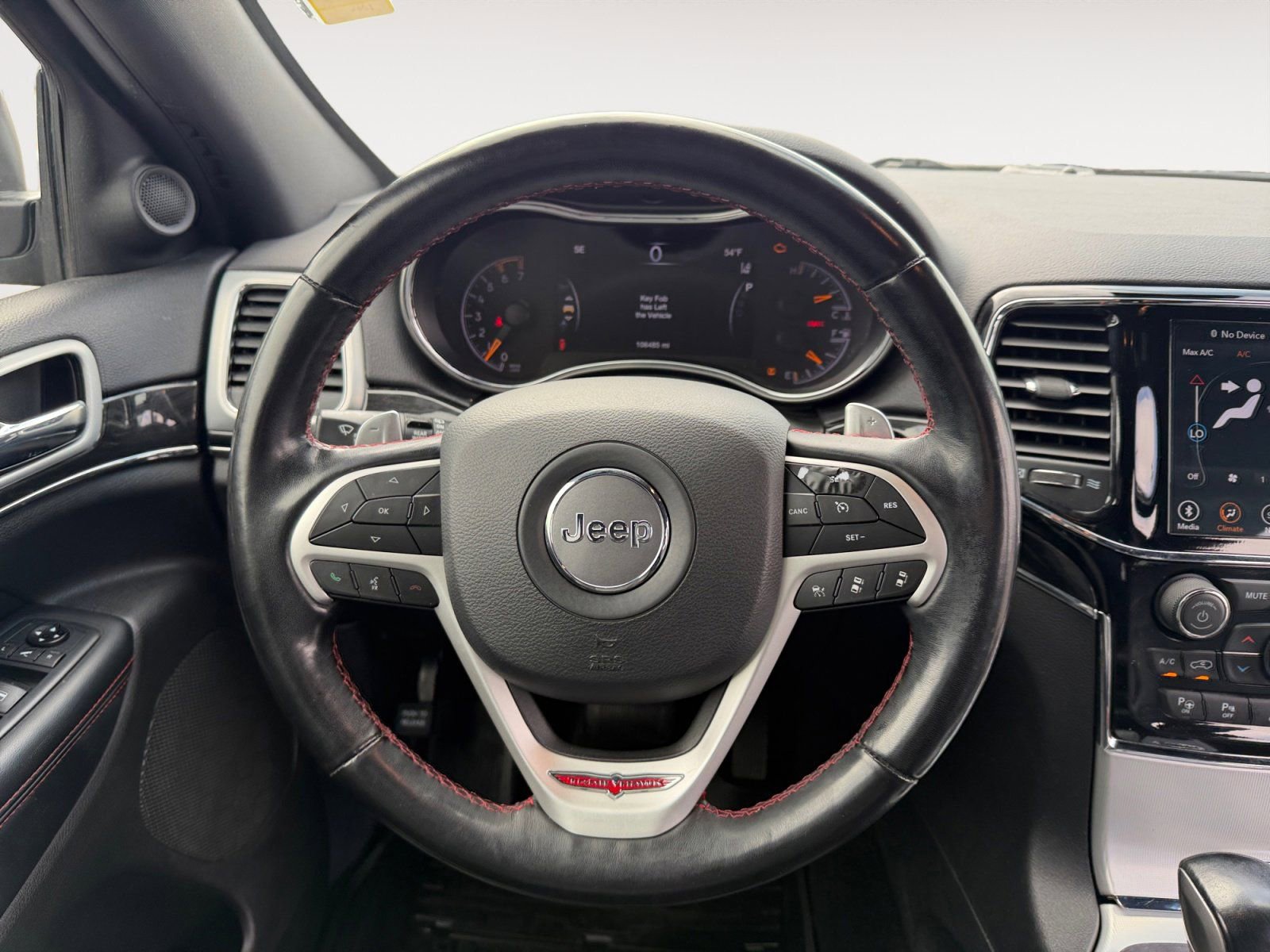 Used 2020 Jeep Grand Cherokee Trailhawk w/ Trailhawk Luxury Group image 12