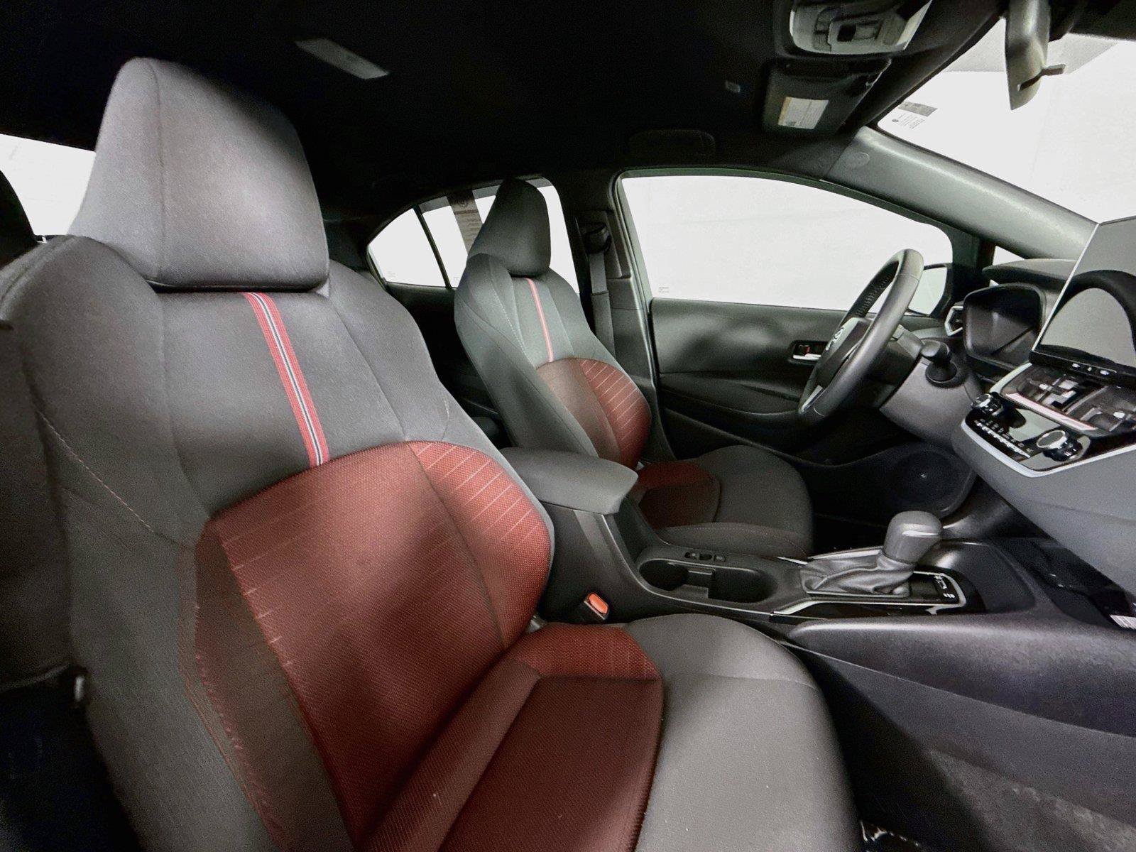 Certified 2026 Toyota Corolla SE w/ SE Package FWD image 37
