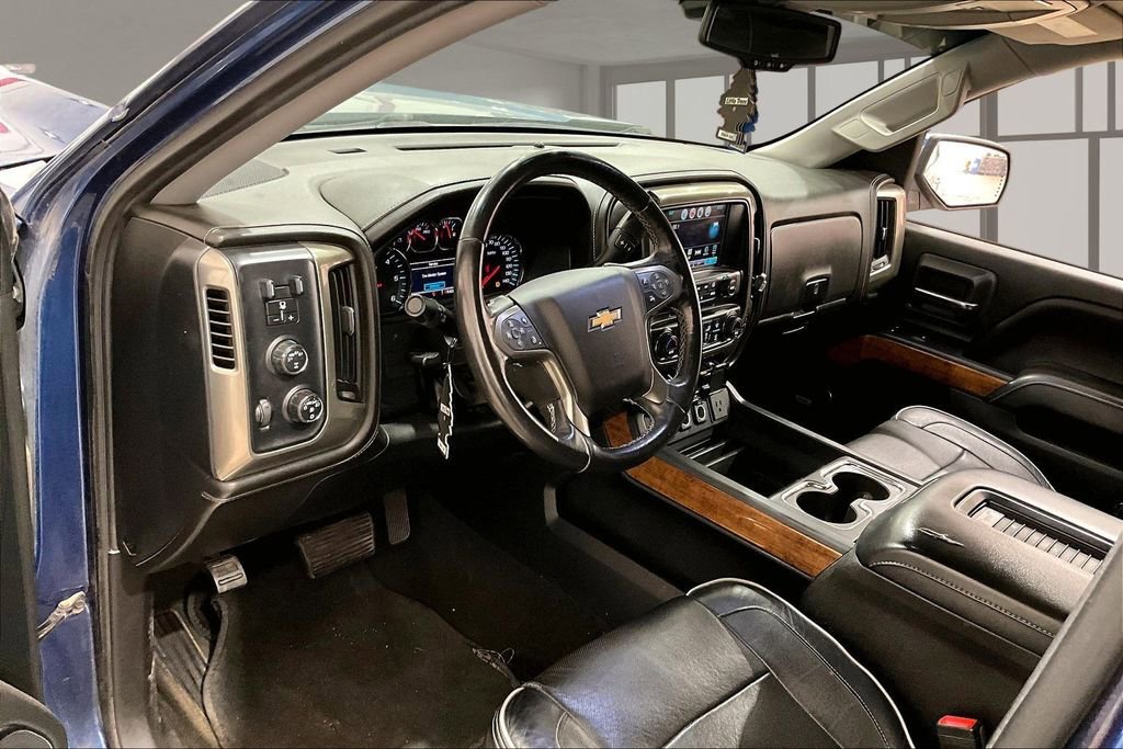 Used 2017 Chevrolet Silverado 1500 High Country AWD/4WD image 11