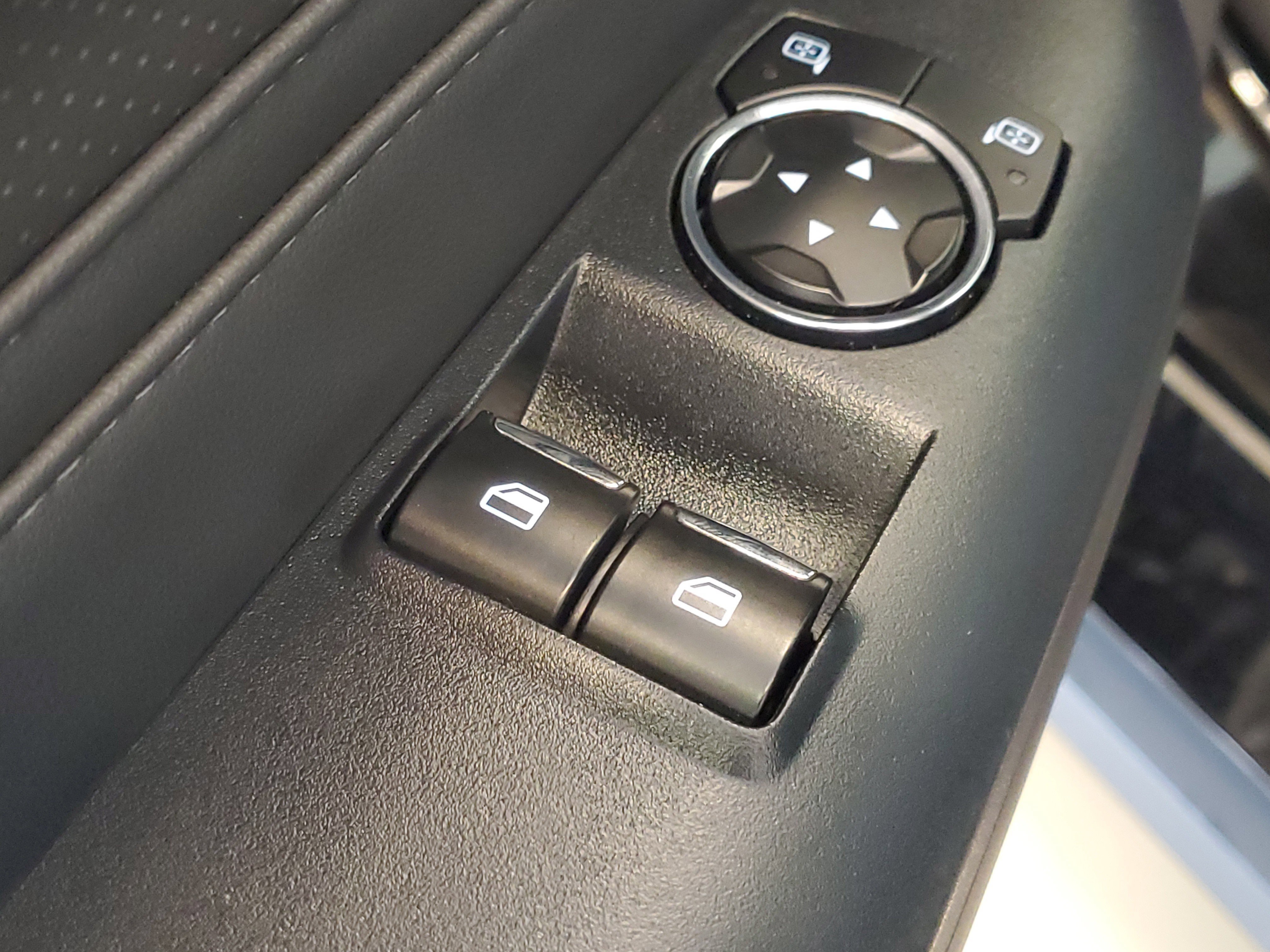 Used 2025 Ford Mustang Premium RWD image 18