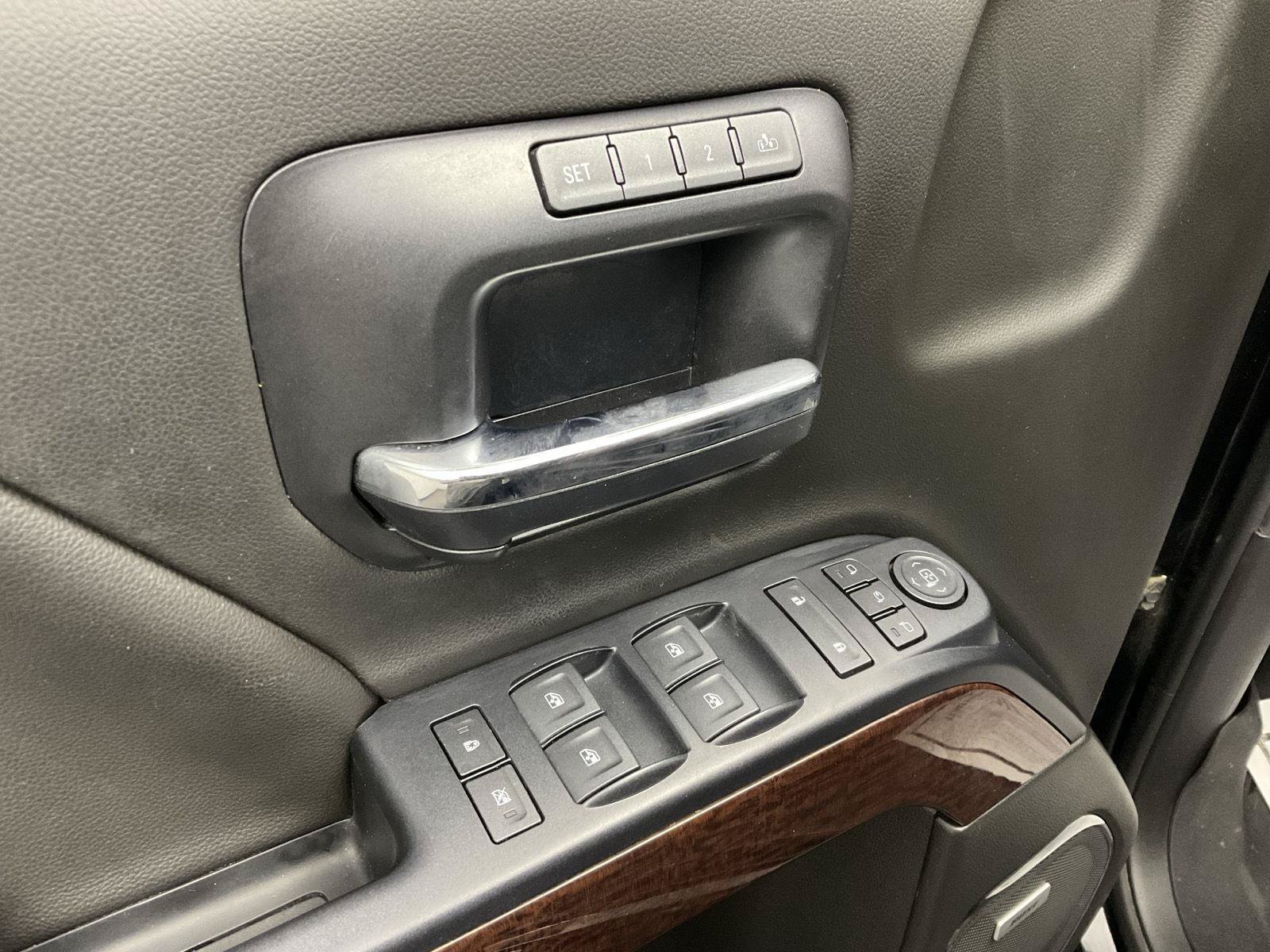 Used 2018 GMC Sierra 1500 SLT w/ SLT Premium Package AWD/4WD image 10