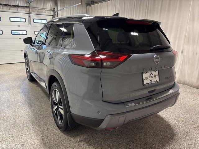 Used 2024 Nissan Rogue SL w/ SL Premium Package image 6