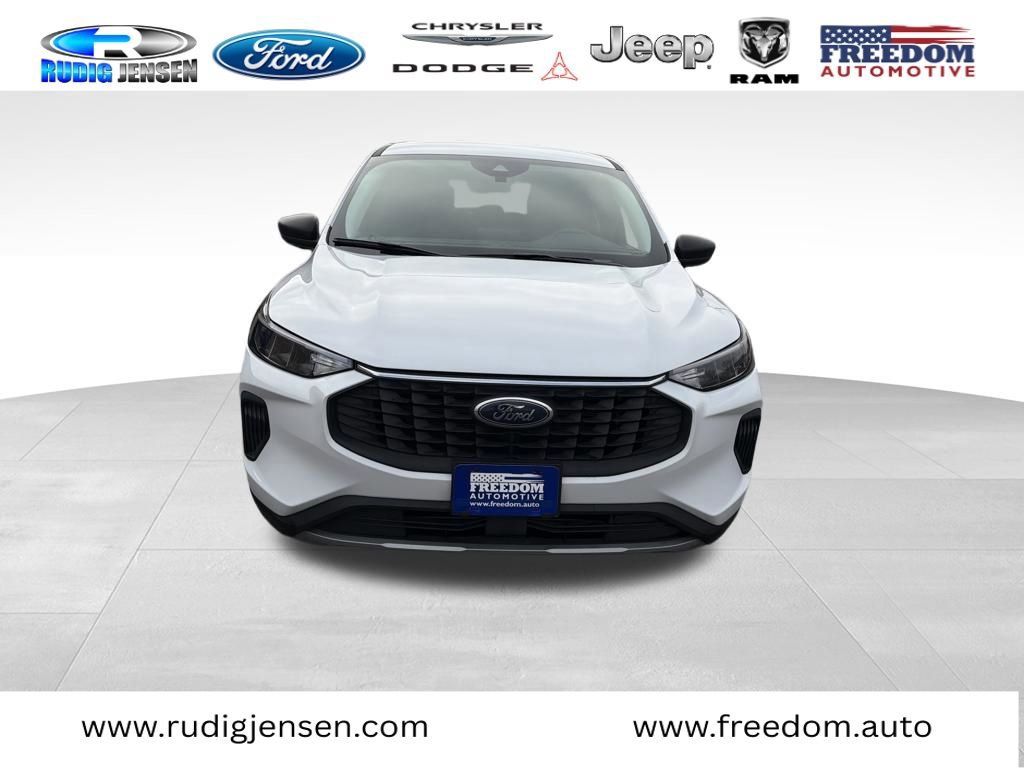 Used 2025 Ford Escape Active AWD/4WD image 8