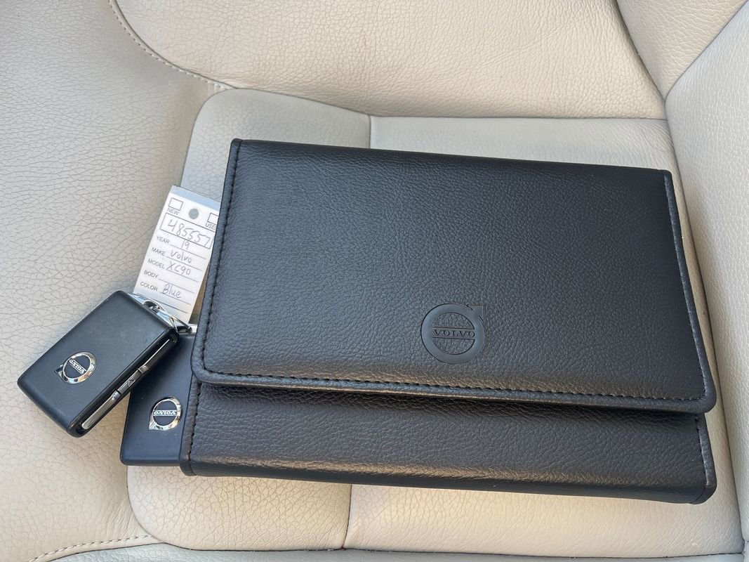 Used 2019 Volvo XC90 T6 Momentum w/ Advanced Package image 27