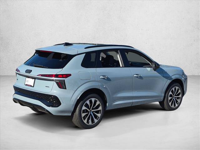 New 2026 Audi Q3 quattro 2.0T AWD/4WD image 2