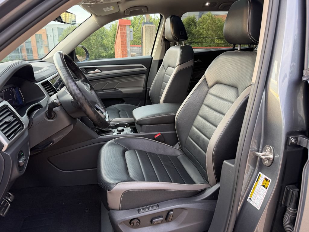 Certified 2022 Volkswagen Atlas SEL Premium AWD/4WD image 11