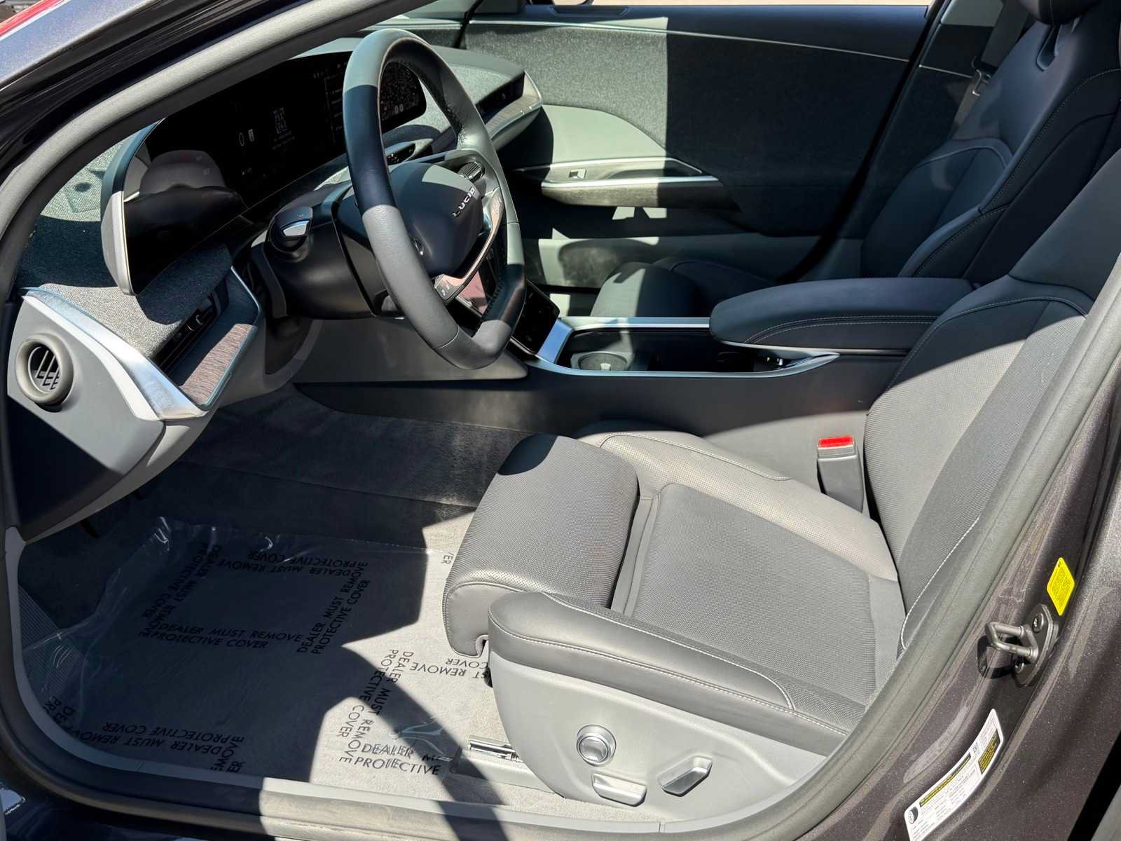 Used 2025 Lucid Air Touring AWD/4WD image 15